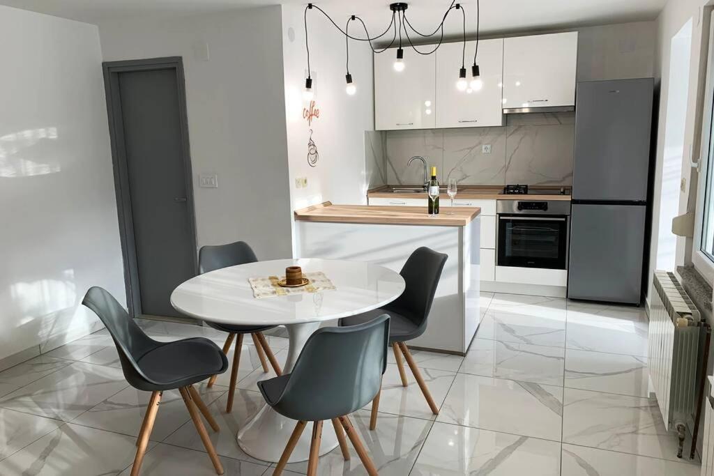 New Apartment Ema I 크르크 외부 사진